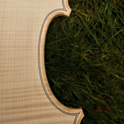 Detail od the corners of the back