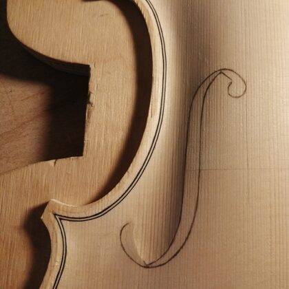 Detail of the "f" hole fluting